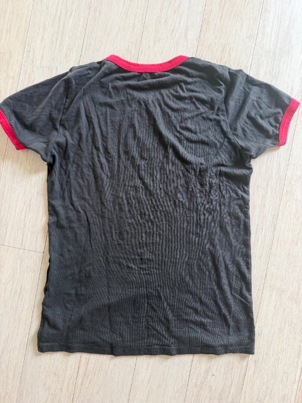 Wayne's World Graphic Ringer Tee - Picture 2 of 2